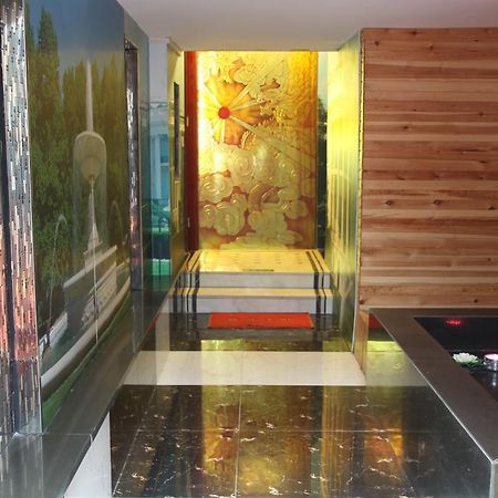Super 8 Hotel Beijing Shijingshan Jiujiuyuan Luaran gambar