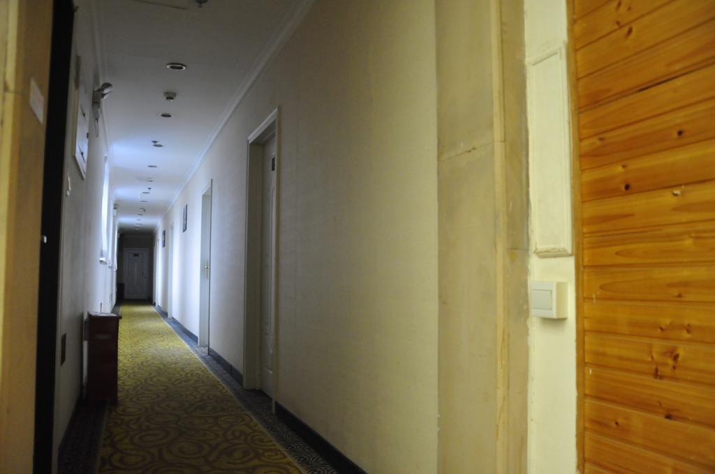 Super 8 Hotel Beijing Shijingshan Jiujiuyuan Luaran gambar